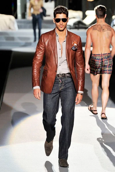 Look 33